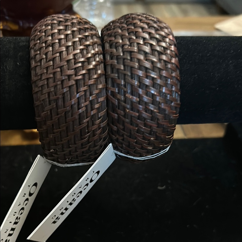 Oceana Trading Woven green Bangles